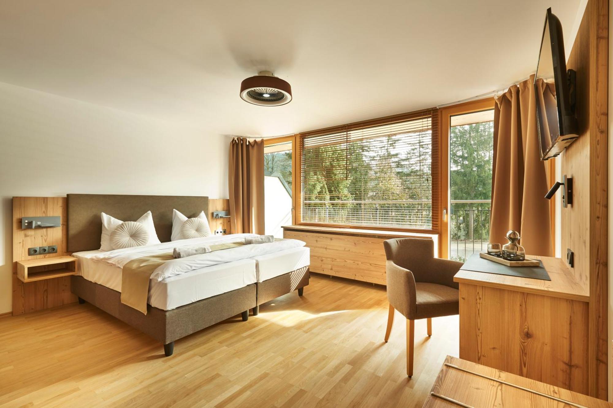 Das Dreiburgensee Naturhotel & Spa Thurmansbang Exteriör bild